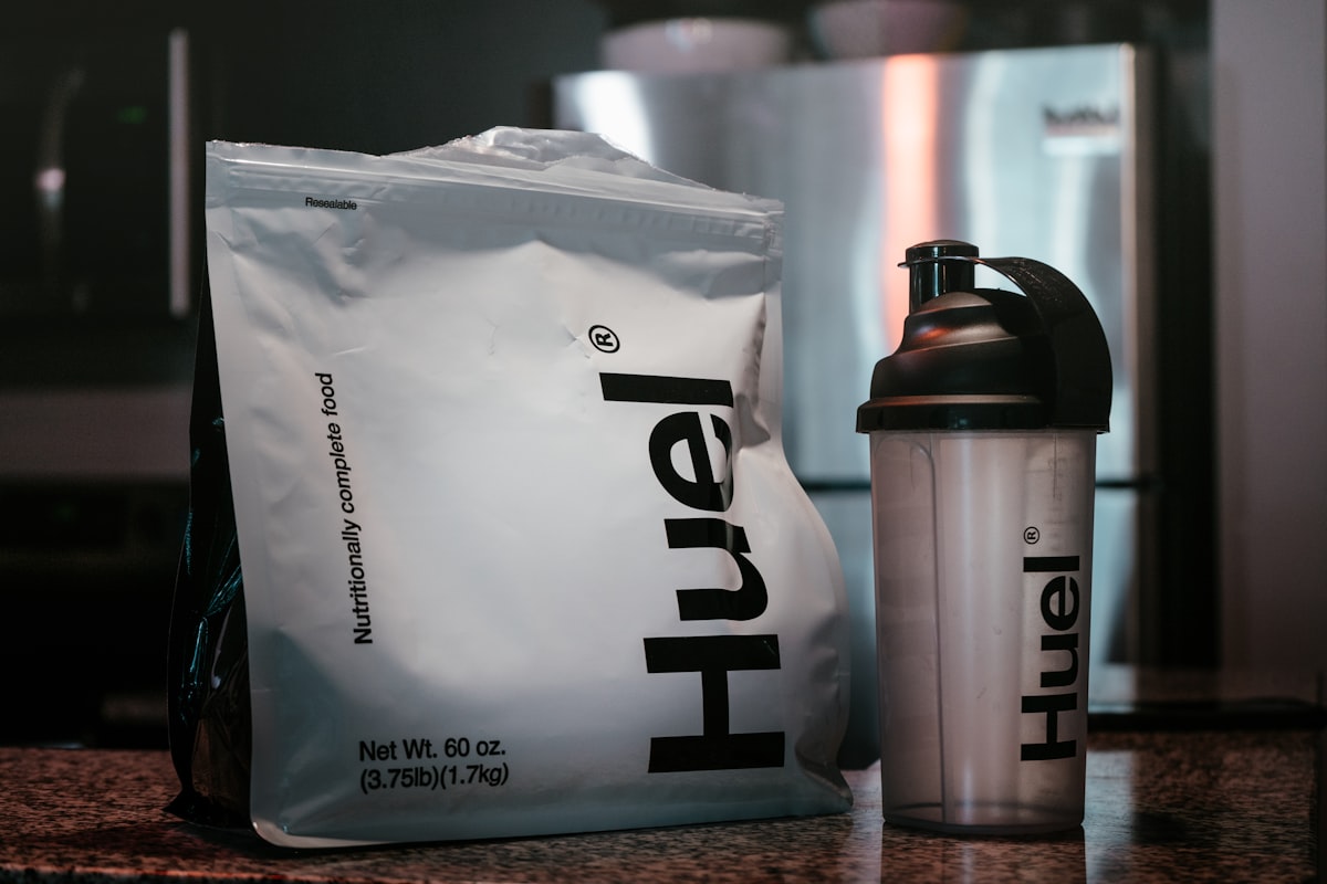 Strength gain progress with proper nutrition periodization